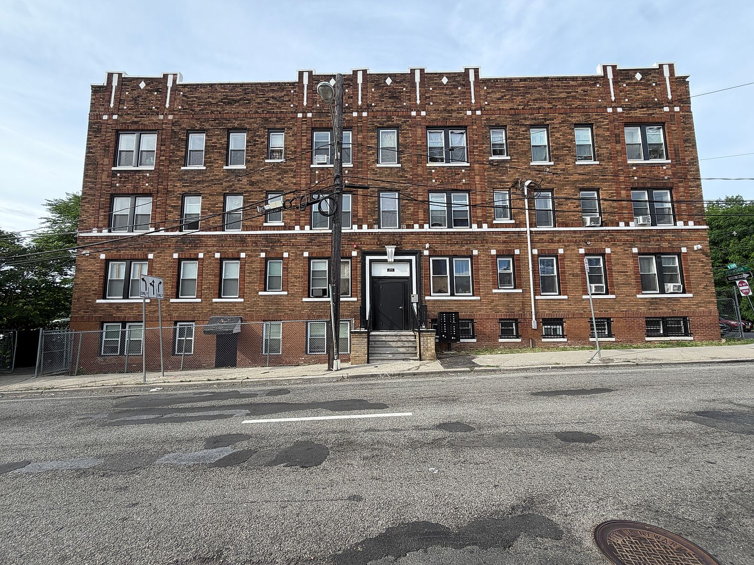 194-196 Johnson Ave #10, Newark, NJ 07108 | Zillow