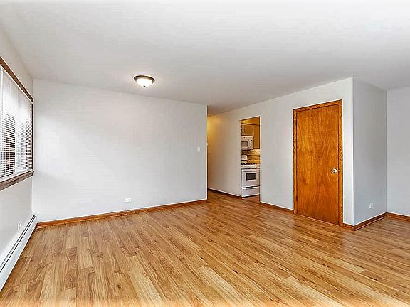 3rd image of 5752 W Park Ave Floor 2