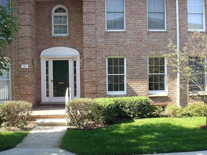 1st image of 151 Windwood Pointe
