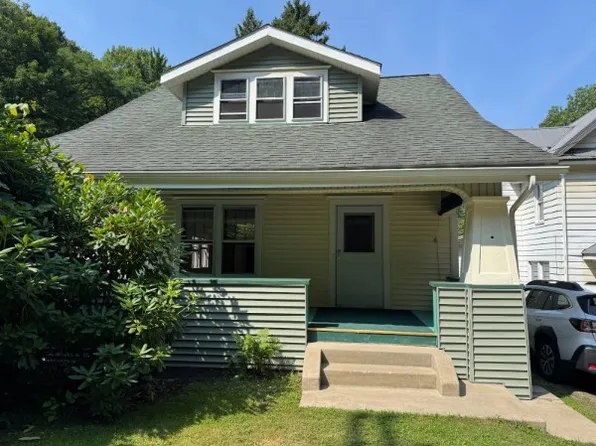 596 Williamson Rd, Meadville, PA 16335