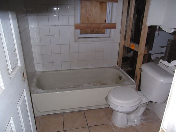 Cropped Int Bath