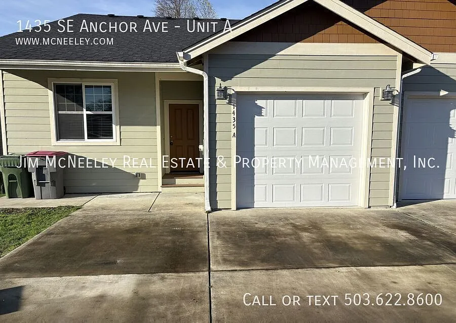 Building Photo - 1435 SE Anchor Ave #A