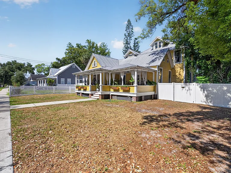 2904 N Jefferson St — Photo 3
