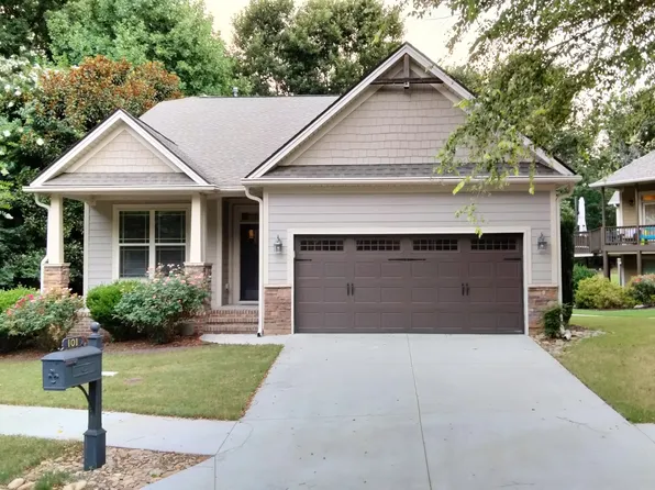 101 Beaumont Creek Ln, Greenville, SC 29609