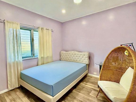3rd image of 509 University Ave APT 103