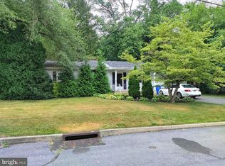 33 Delwood Rd, Cherry Hill, NJ 08002