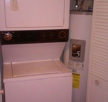 3rd image of 14013 James Dr APT 502