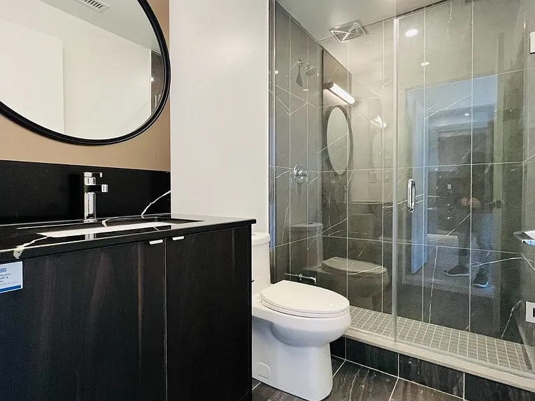 771 Yonge St #1208 — Photo 12