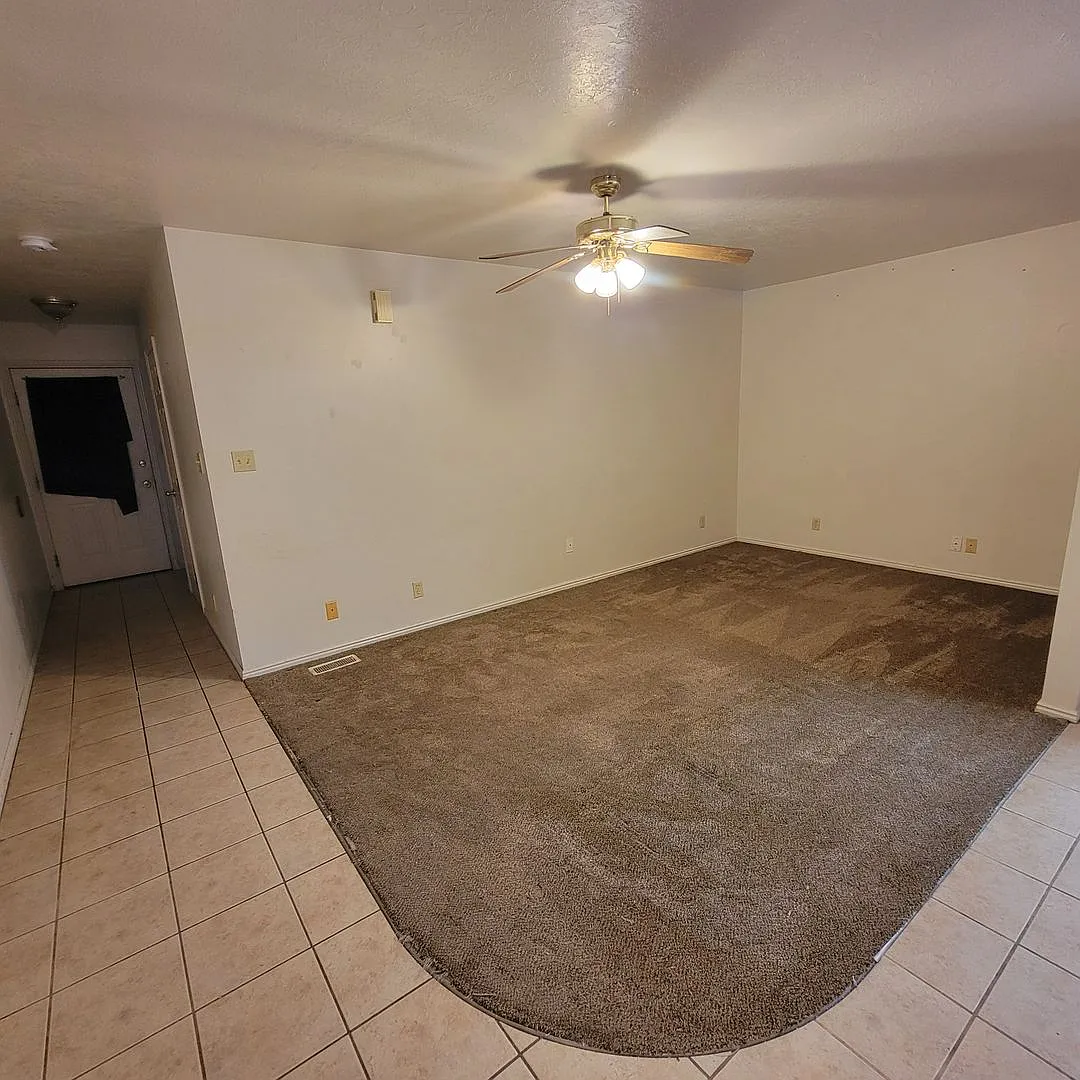 Building Photo - 491 E 2015 N