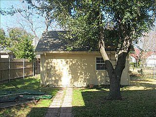 4th image of 3305 Wolfforth Dr