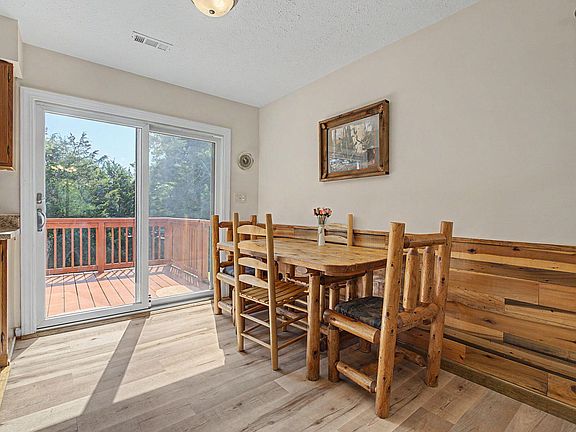 5th image of 4246 Meadow Cir