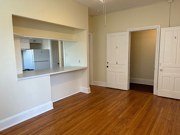 2nd image of 30 E Market St #11227572