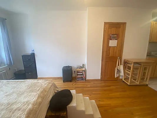 Rented by J Misrahi Realty Corp | media 9