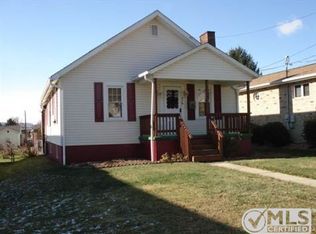 315 Pine Ave, Moundsville, WV 26041