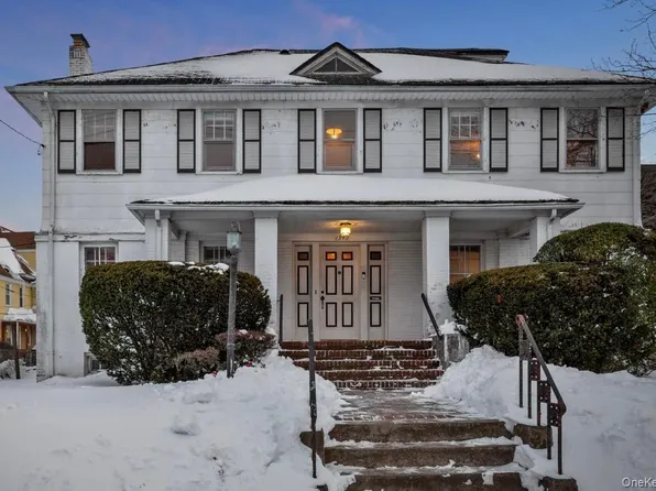 1349 Noel Avenue, Hewlett, NY 11557