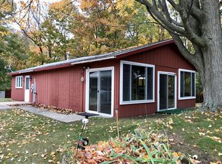 2307 W North River Dr, Newaygo, MI 49337