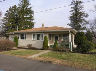 469 Sunset Ave, Penndel, PA 19047