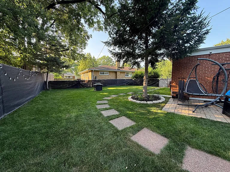 410 E Atwater Ave — Photo 10