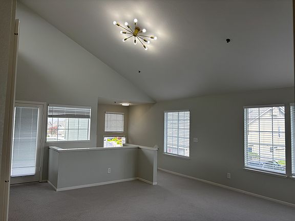 5th image of 1302 Danberry Ln