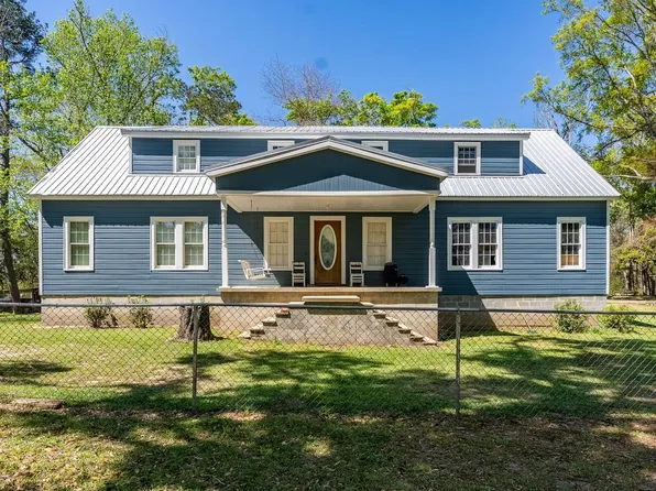 1102 Three Rivers Ln, Uvalda, GA 30473