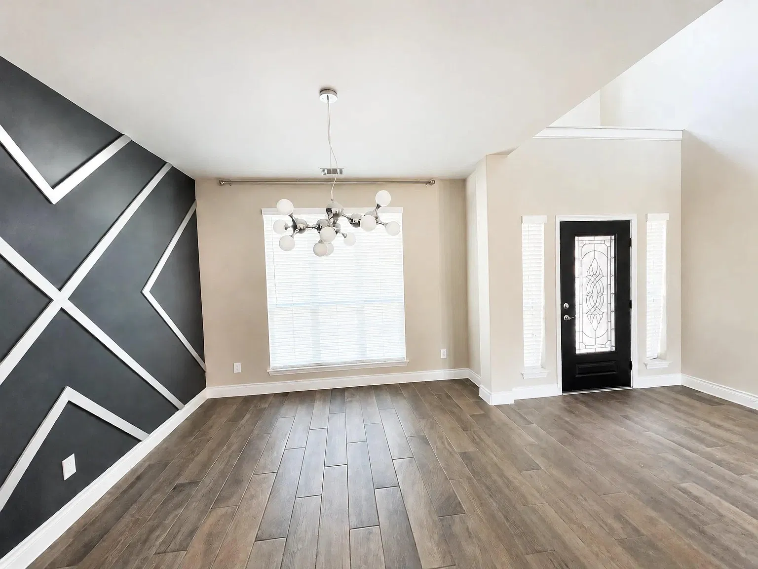 4 bed, 3.5 bath, 2646 sqft, $3,300 — Photo 2