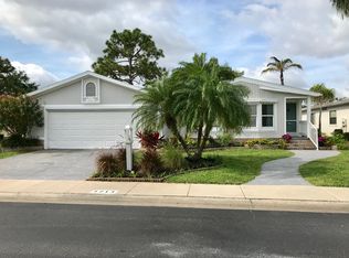 5213 Las Palmas Norte, North Fort Myers, FL 33903