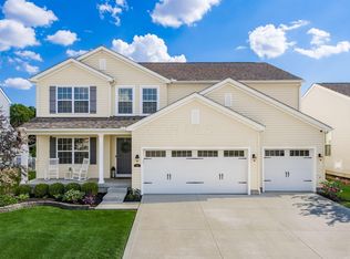 171 Chestnut Commons Dr, Commercial Pt, OH 43116