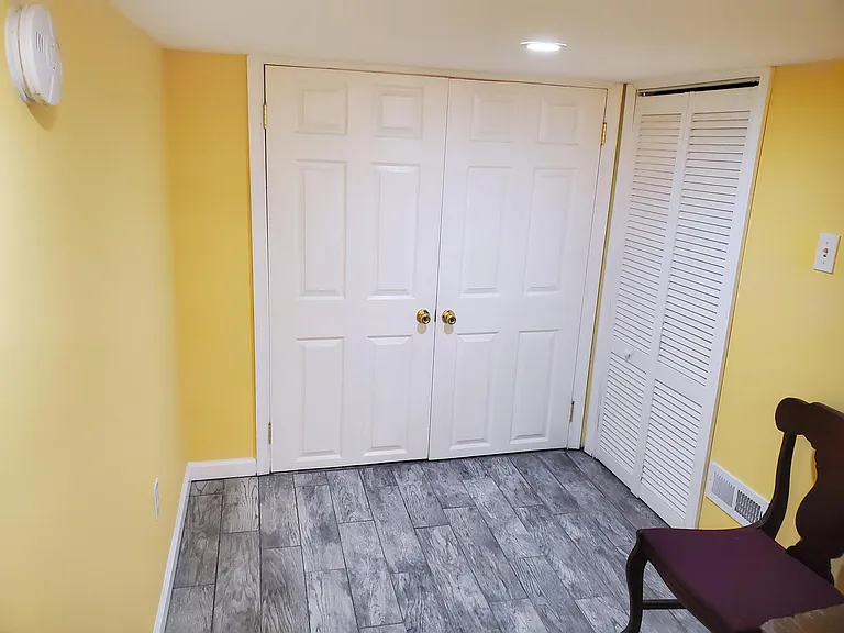 414 E Flora St — Photo 14