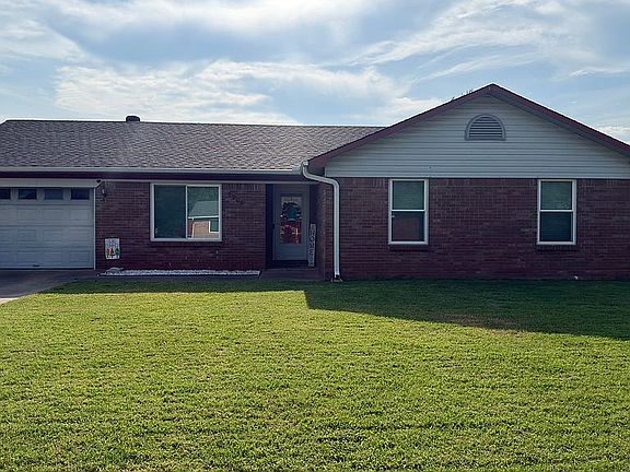 4th image of 1209 Privett Park Dr