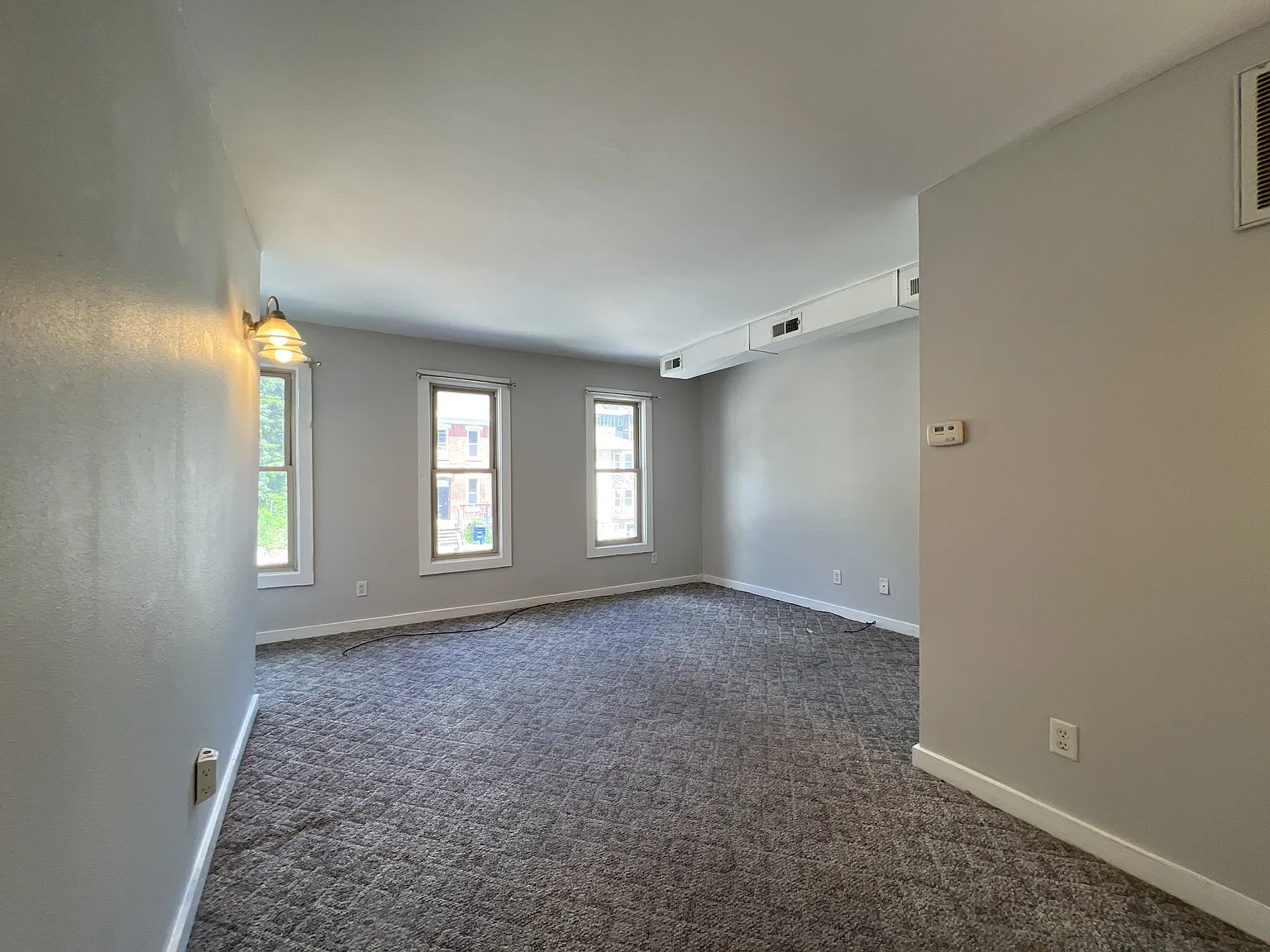 582 Loras Boulevard - 2 — Photo 2