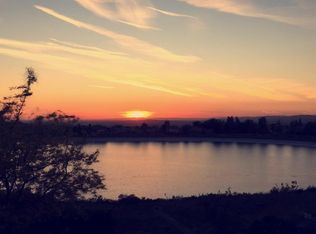 7063 E Viewpoint Ln, Anaheim, CA 92807