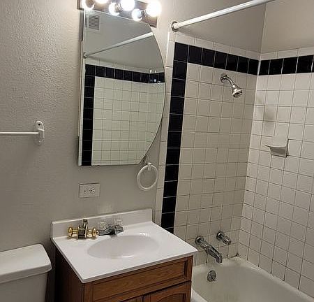 4th image of 6208 E 153rd St APT A