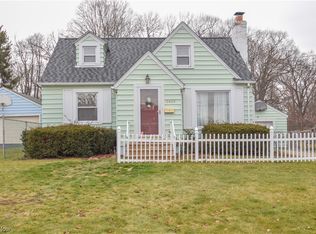 2402 Edgewater Dr, Poland, OH 44514