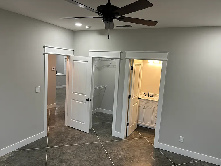 115B Ten Oaks Ln #B — Photo 3