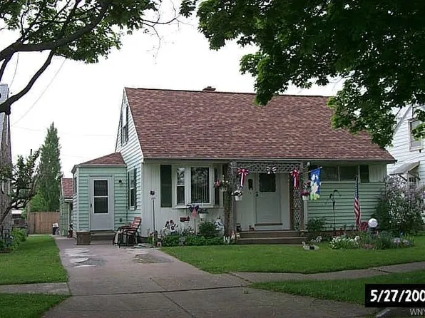 2151 Seneca Ave, Niagara Falls, NY 14305