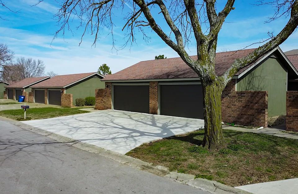1st image of 2310 Princeton Pl #2310