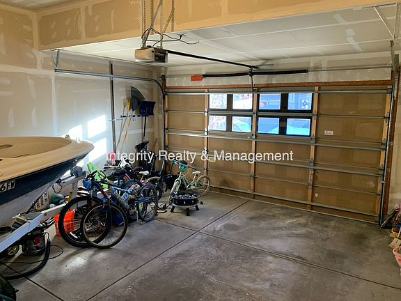 4th image of 3025 Redhaven Way
