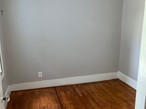 5th image of 208 Ramsey Ave