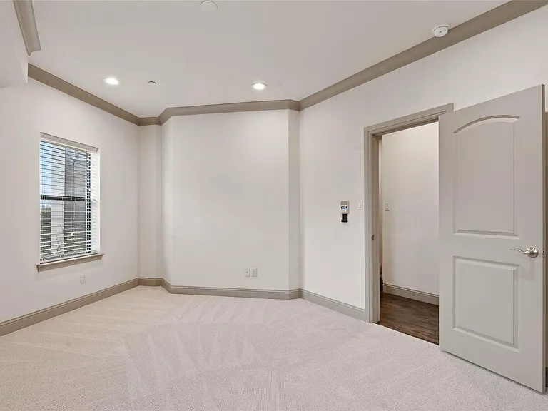 1021 Pavillion St #7 — Photo 7