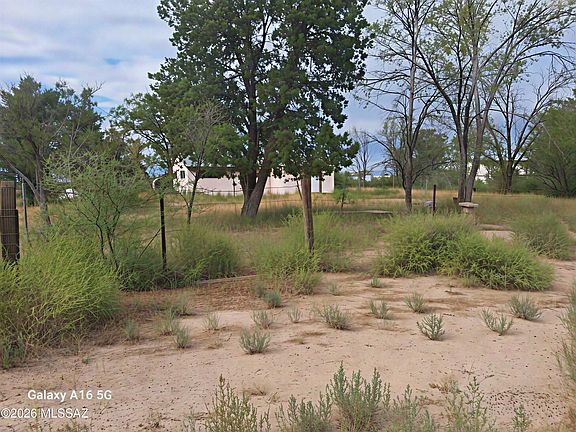 3rd image of 330 W Packing Plant Rd