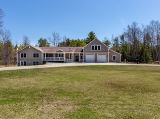 18 Curtis Rd, Freeport, ME 04032