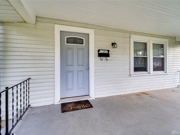3rd image of 613 Haskins Ave
