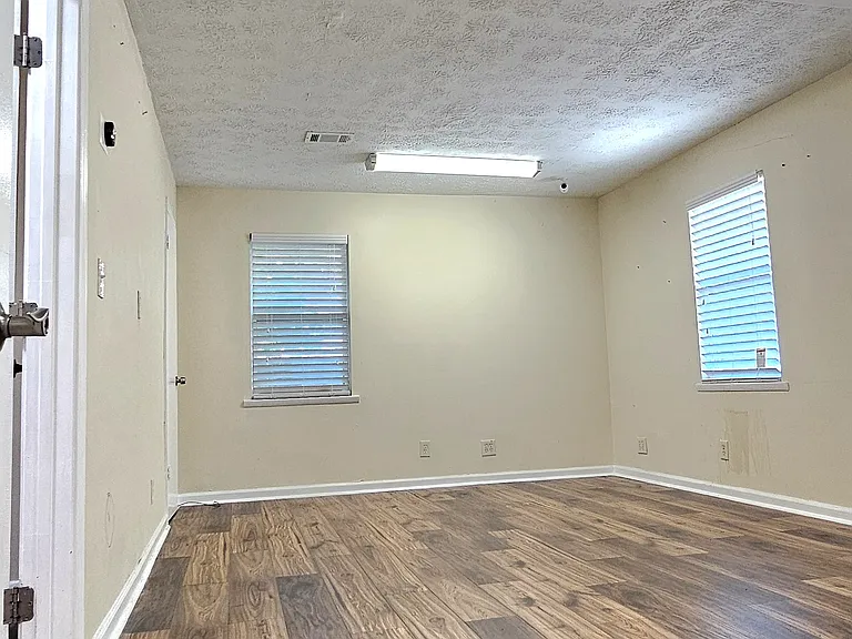 3223 Shallowford Rd NE — Photo 13