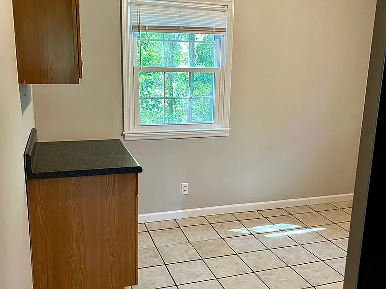1278 Redding Ln — Photo 14