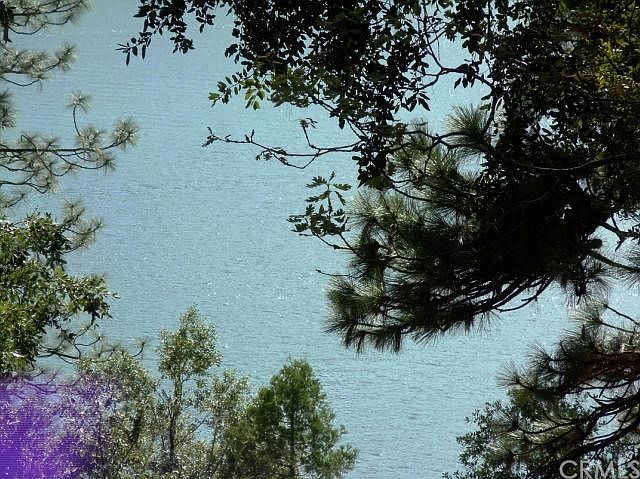 1st image of 7 Lake View Dr