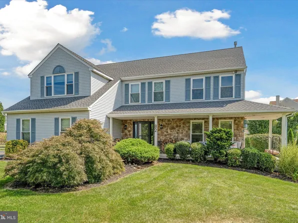 82 Brinker Dr S, Doylestown, PA 18901