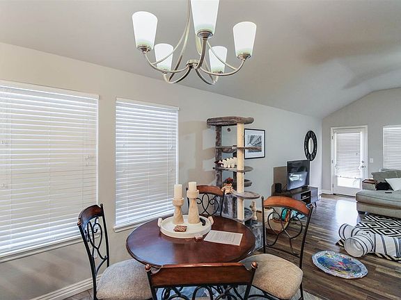 3rd image of 4425 W Prescot Dr