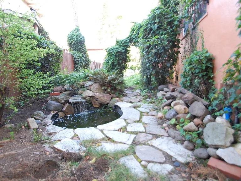 2930 Adeline St — Photo 3