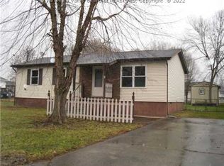 112 Pinehurst Dr, Tornado, WV