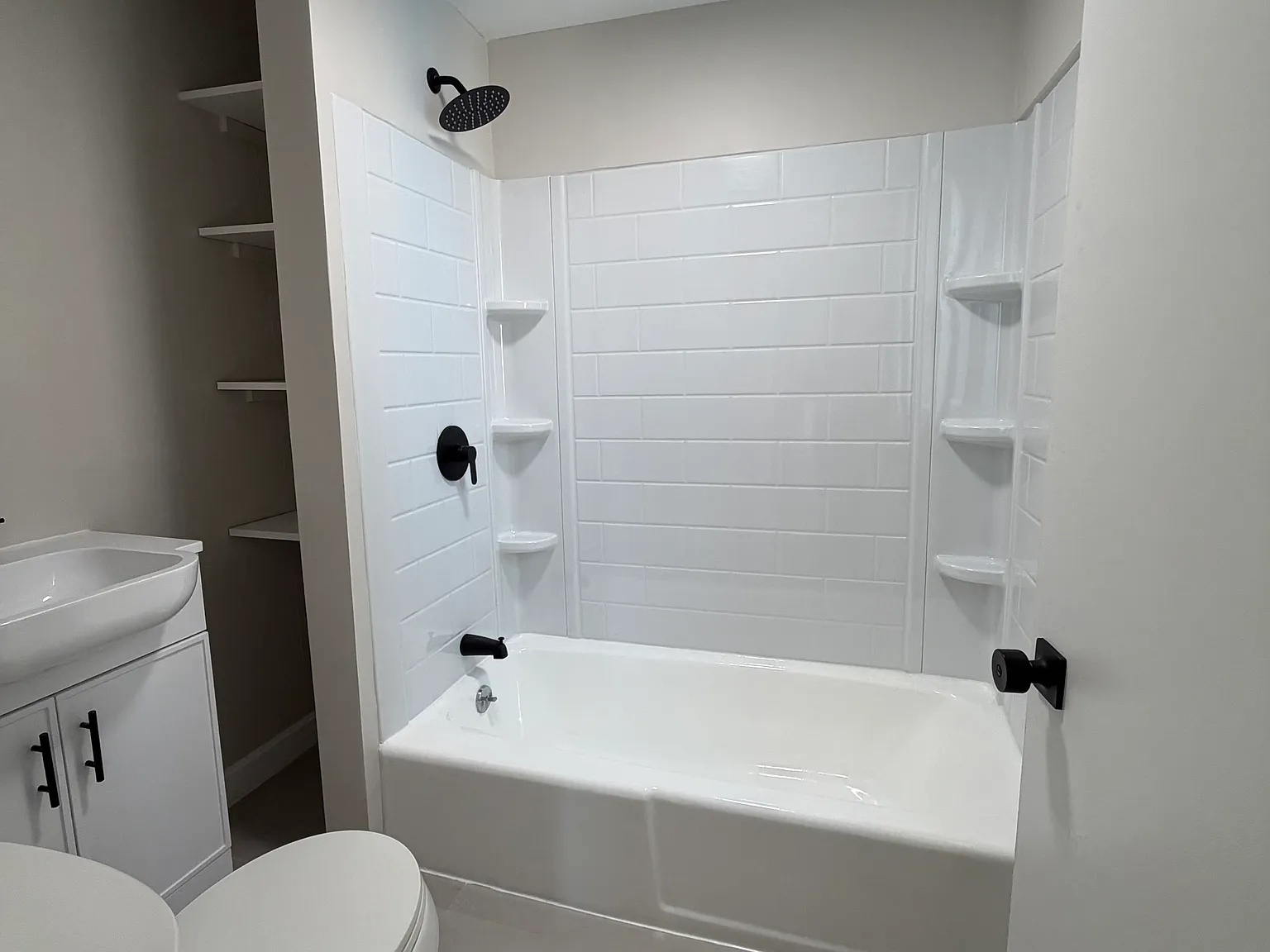 2 bed, $2,150 — Photo 2